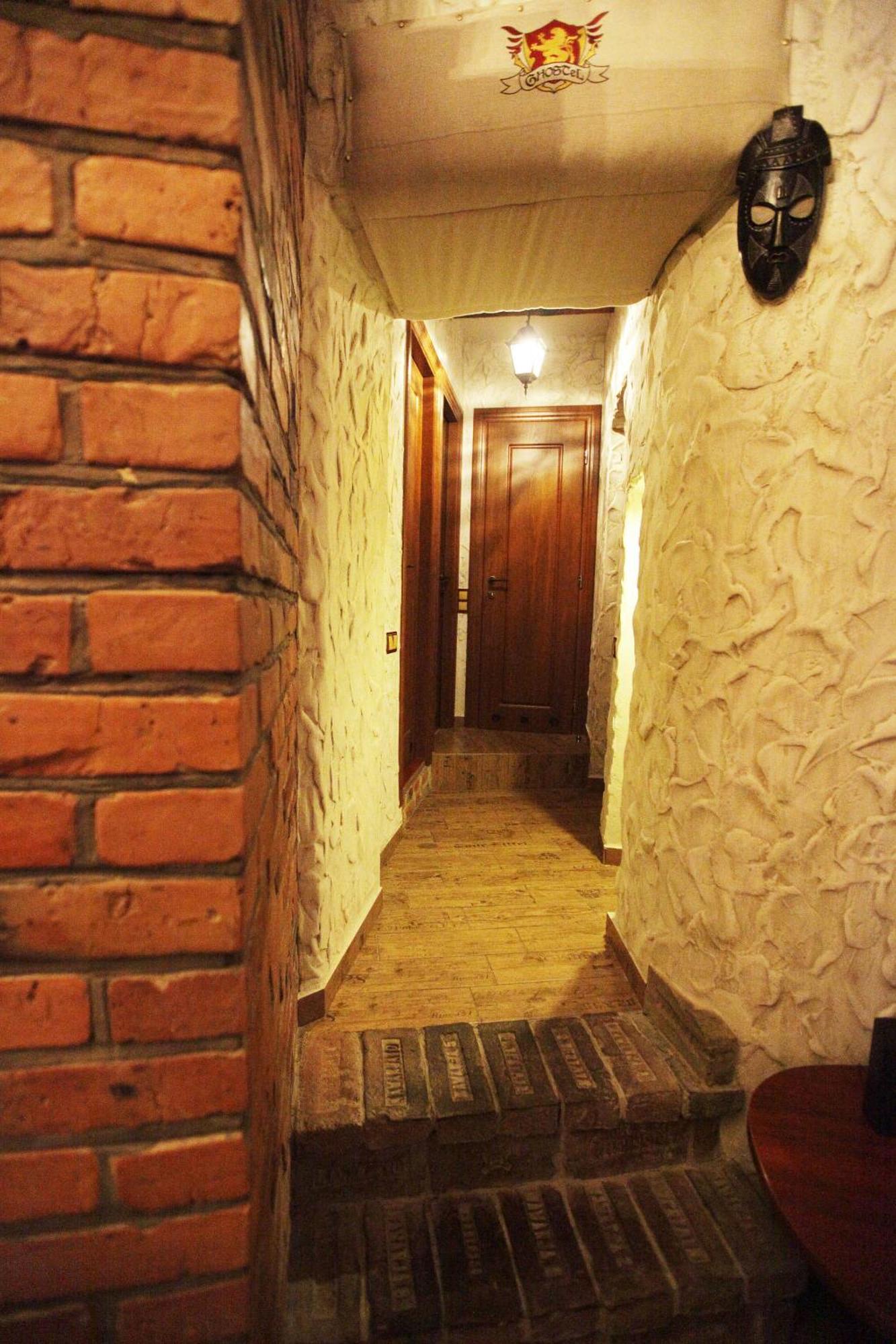 Ghostel - Medieval Hostel Lviv Exterior foto