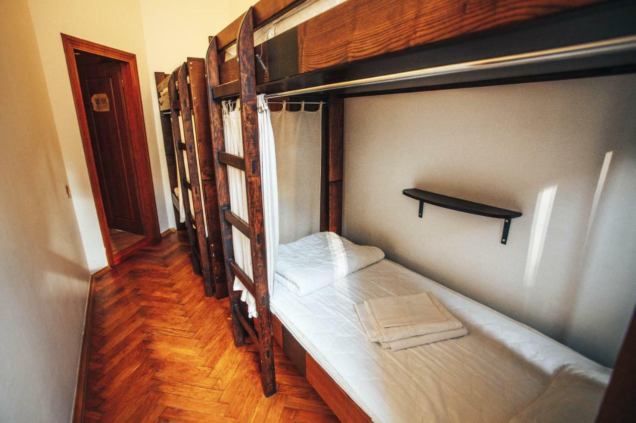 Ghostel - Medieval Hostel Lviv Exterior foto